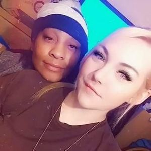 Meet your Posher, Ebony